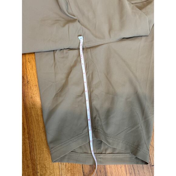 WRANGLER MEN'S OUTDOOR KHAKI UTILITY SHORTS SIZE 34 - Picture 8 of 9